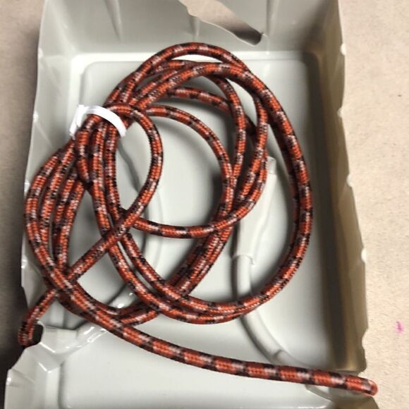 Heyday 6' LTNG to USB-C Cable for iPhone and iPad in white camo & terra cotta - Picture 5 of 9